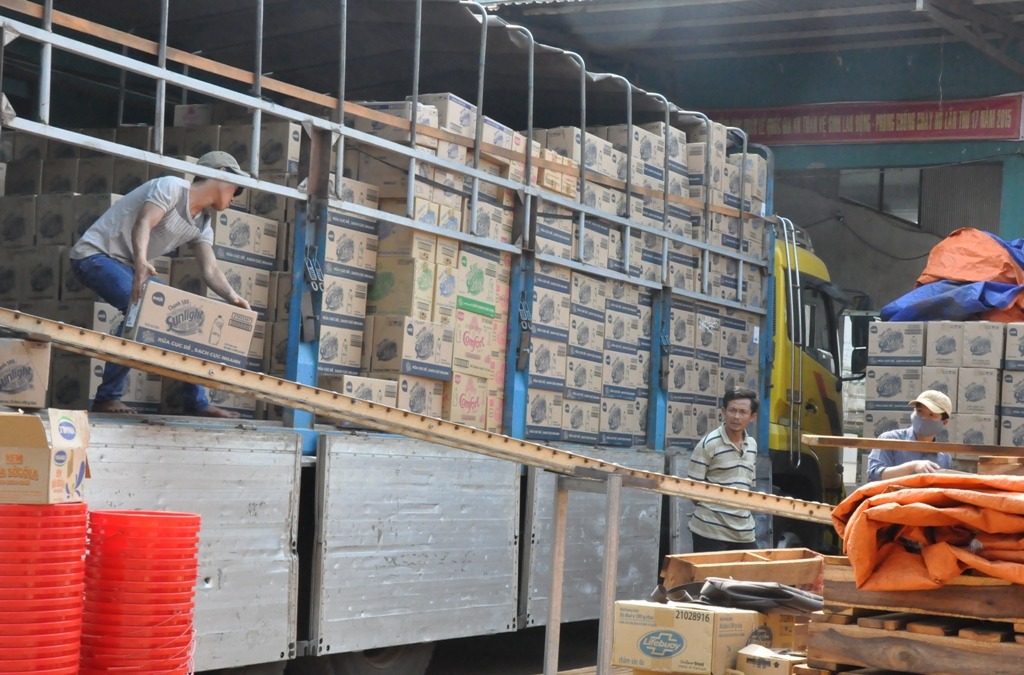 Dịch vụ bốc xếp khu công nghiệp Bình Dương
